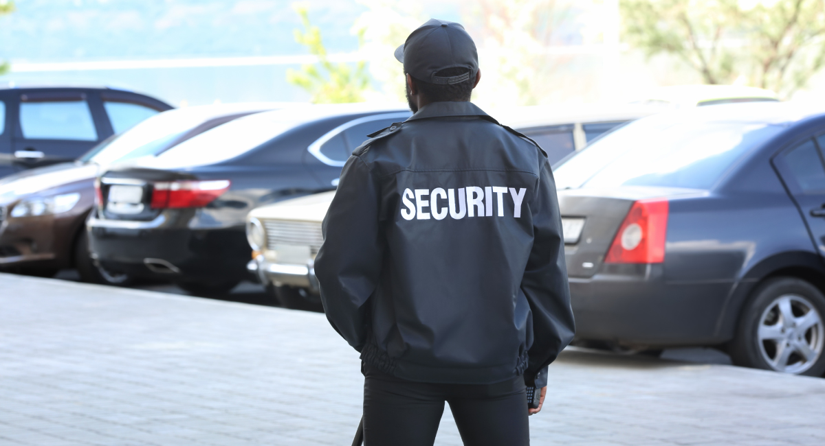 4 Common Outdoor Job Settings for Security Guards